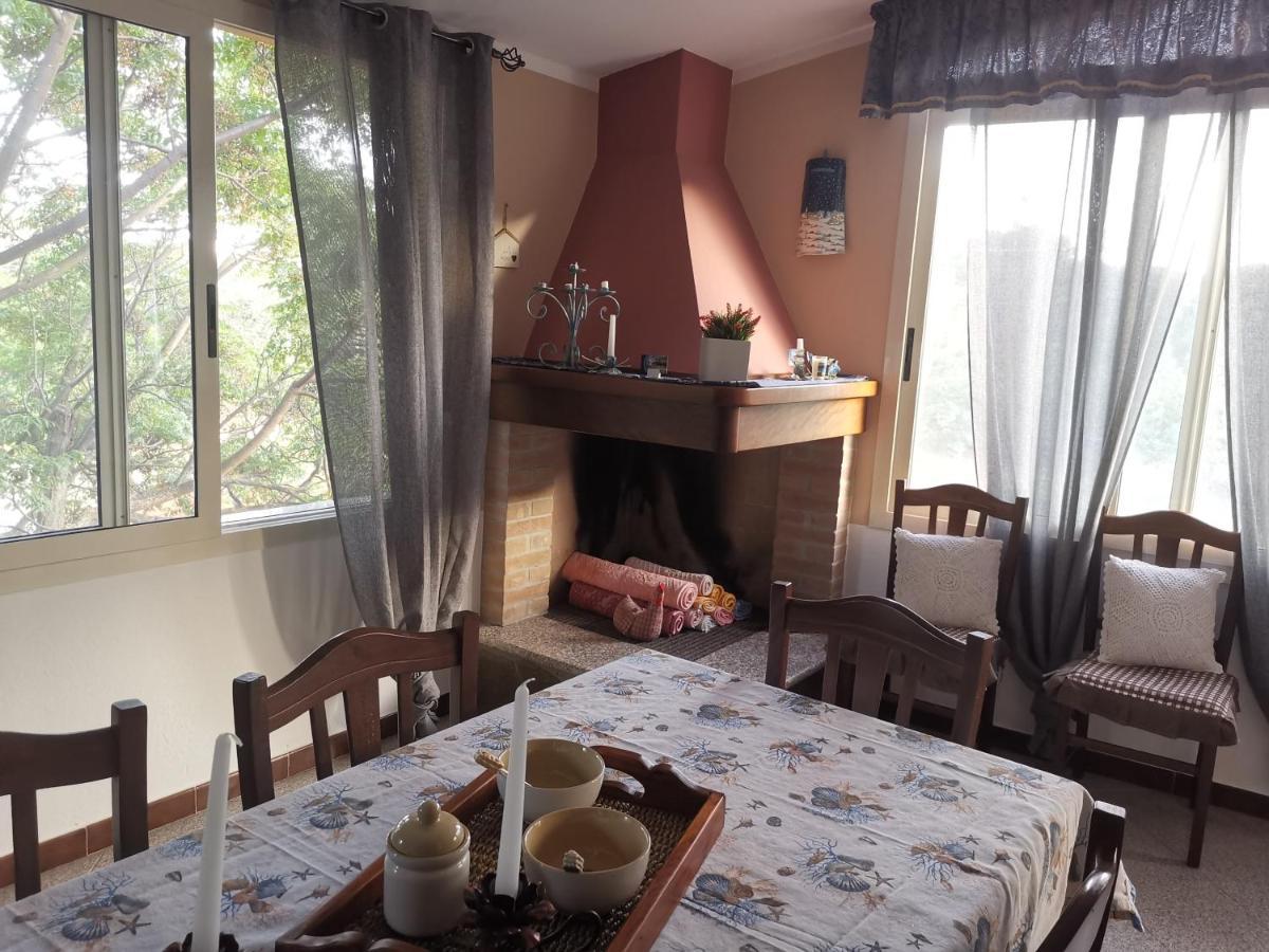 Casa Vacanze Richi&Michi Chia Βίλα Εξωτερικό φωτογραφία