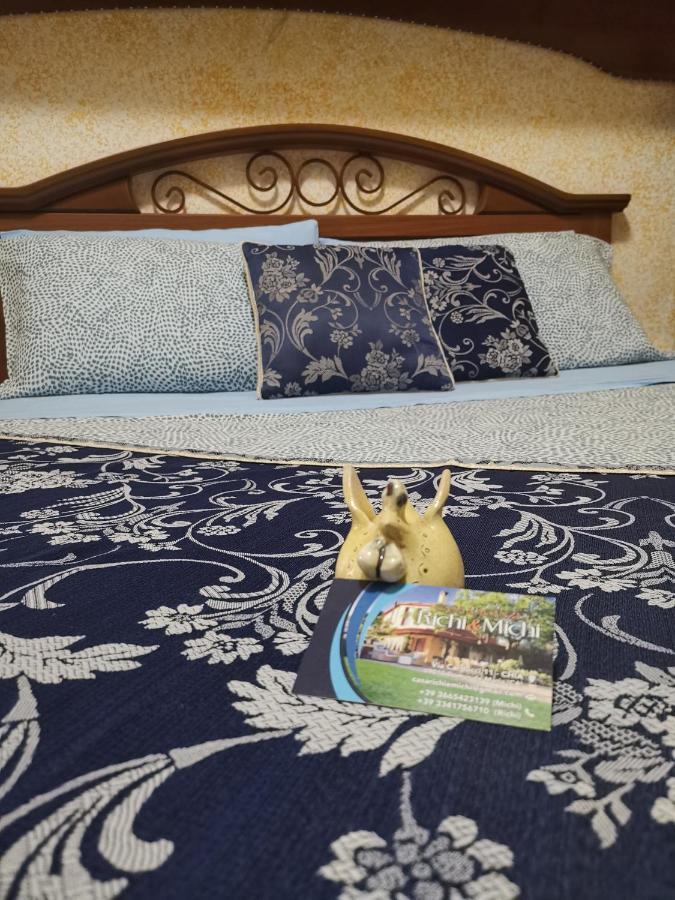 Casa Vacanze Richi&Michi Chia Βίλα Εξωτερικό φωτογραφία