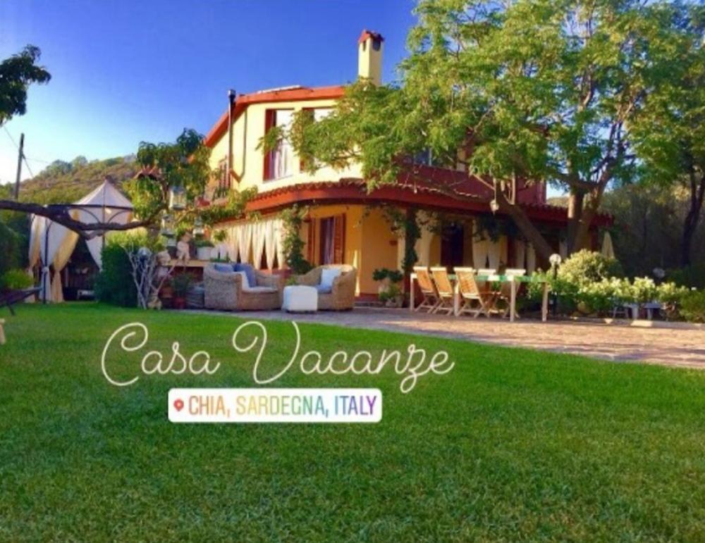 Casa Vacanze Richi&Michi Chia Βίλα Εξωτερικό φωτογραφία