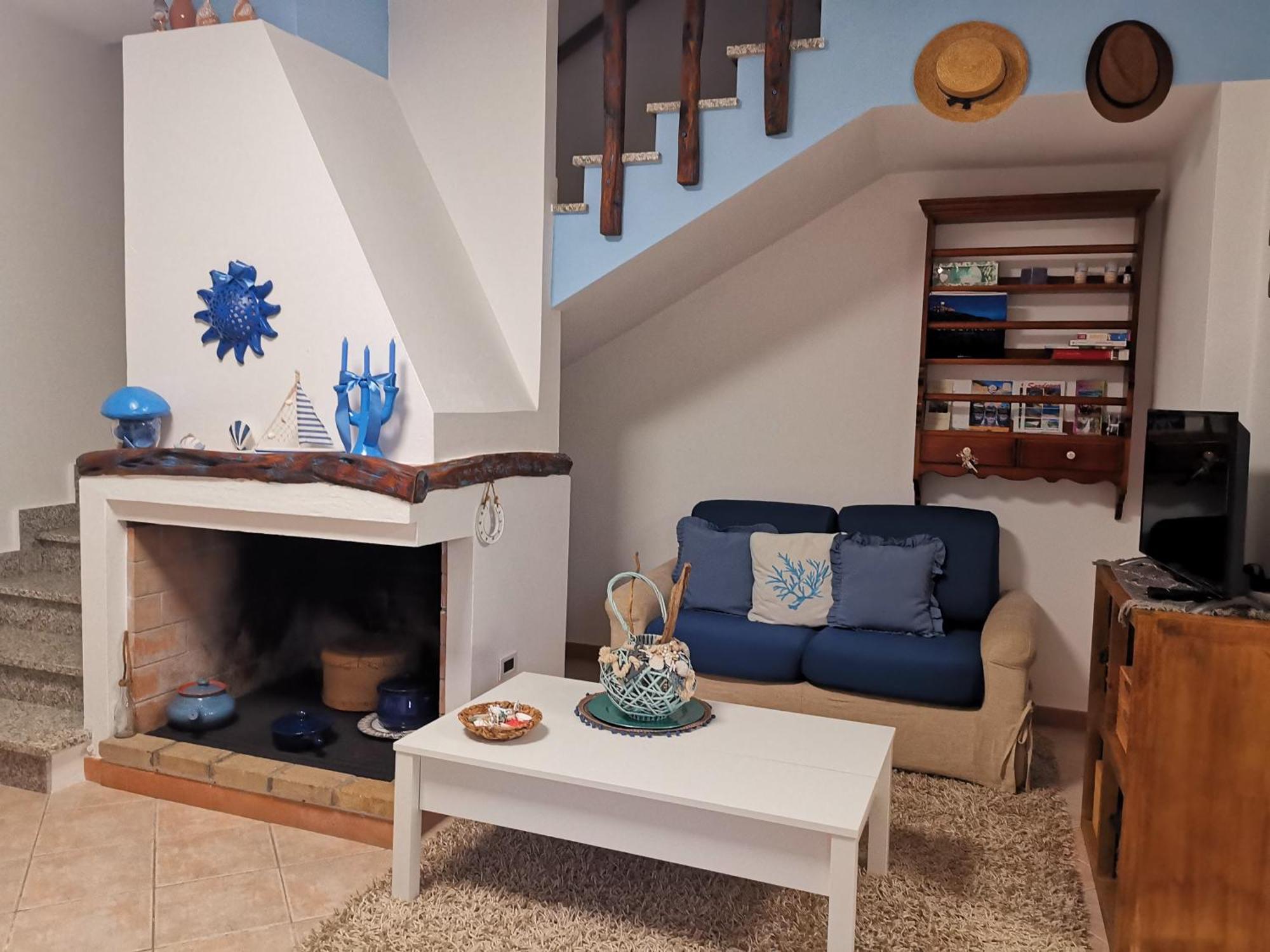 Casa Vacanze Richi&Michi Chia Βίλα Εξωτερικό φωτογραφία
