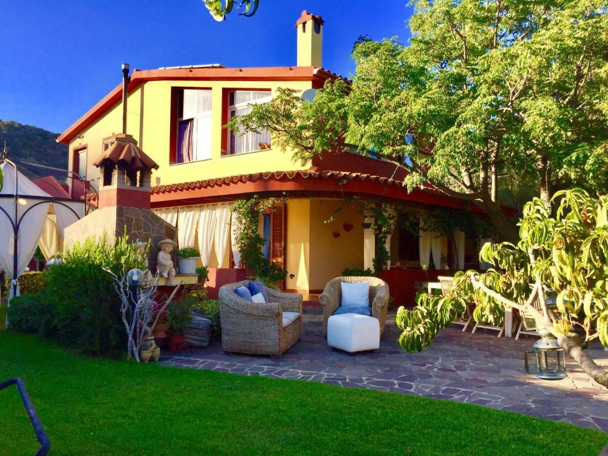 Casa Vacanze Richi&Michi Chia Βίλα Εξωτερικό φωτογραφία