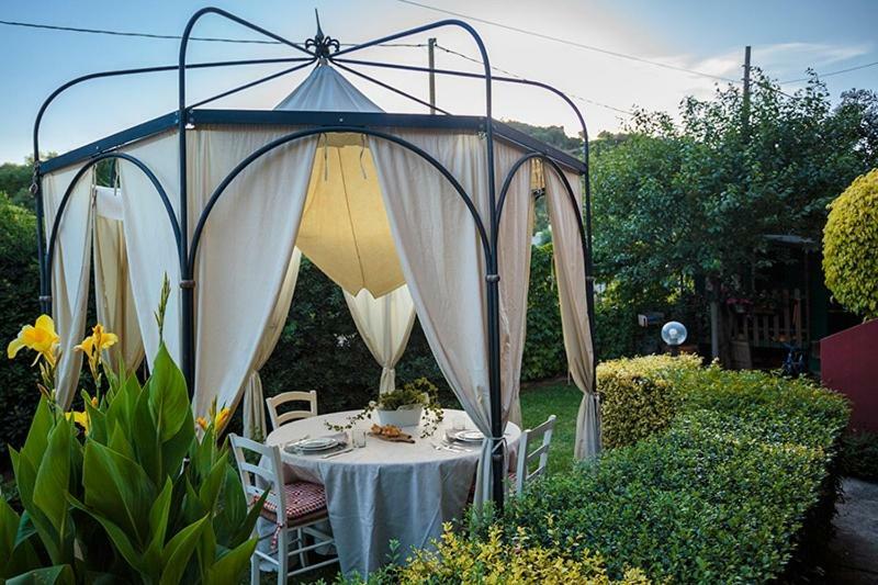 Casa Vacanze Richi&Michi Chia Βίλα Εξωτερικό φωτογραφία